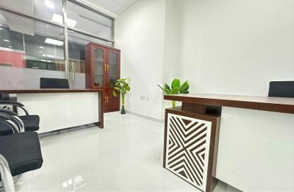 Office Space - Studio - 1 Bathroom for rent in Red Avenue - Al Garhoud - Dubai