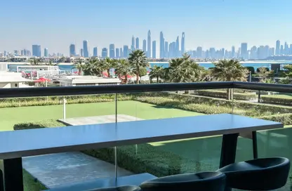 Apartment - 3 Bedrooms - 4 Bathrooms for sale in The 8 - The Crescent - Palm Jumeirah - Dubai