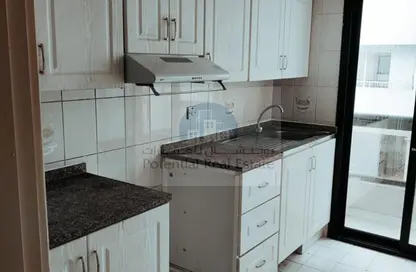 Kitchen image for: Apartment - 1 Bedroom - 2 Bathrooms for rent in Mankhool - Bur Dubai - Dubai, Image 1