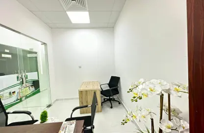 Business Centre - Studio - 1 Bathroom for rent in Red Avenue - Al Garhoud - Dubai