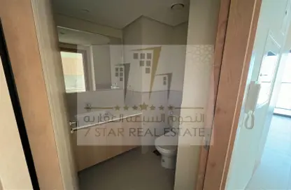 Apartment - 1 Bathroom for sale in Al Khan - Sharjah