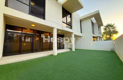 Townhouse - 3 Bedrooms - 4 Bathrooms for rent in Calero - DAMAC Hills - Dubai