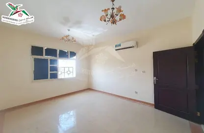 Apartment - 1 Bedroom - 1 Bathroom for rent in Hai Al Qalaa - Al Jaheli - Al Ain