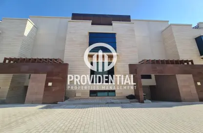 Villa - 5 Bedrooms - 7 Bathrooms for rent in Mushrif Gardens - Al Mushrif - Abu Dhabi