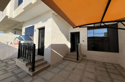 Villa - 5 Bedrooms - 7 Bathrooms for sale in Al Yasmeen 1 - Al Yasmeen - Ajman