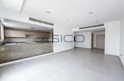 Apartment - 3 Bedrooms - 5 Bathrooms for rent in Al Reffa - Al Raffa - Bur Dubai - Dubai