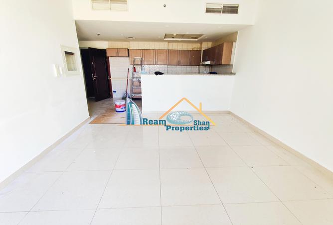 Apartment for Rent in Al Warsan 4: Cheaper Price - Family Building ...