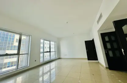 Apartment - 3 Bedrooms - 4 Bathrooms for rent in Shabiya 9 - Shabiya - Mussafah - Abu Dhabi