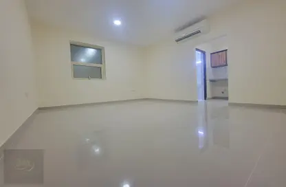 Apartment - 1 Bathroom for rent in Shakhbout City - Abu Dhabi