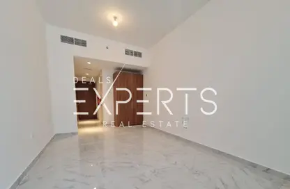 Apartment - Studio - 1 Bathroom for rent in Oasis Residences - Masdar City - Abu Dhabi