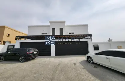 Villa - 4 Bedrooms - 6 Bathrooms for rent in Hoshi 1 - Hoshi - Al Badie - Sharjah