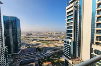 Apartment - 1 Bathroom for rent in Lake View Tower - JLT Cluster B - Jumeirah Lake Towers - Dubai