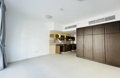 Apartment - Studio - 1 Bathroom for rent in Al Karama - Dubai