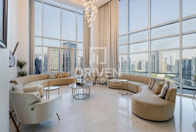 Apartment - 3 Bedrooms - 4 Bathrooms for sale in West Wharf - Business Bay - Dubai