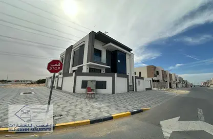 Villa - 5 Bedrooms - 7 Bathrooms for sale in Al Yasmeen 1 - Al Yasmeen - Ajman