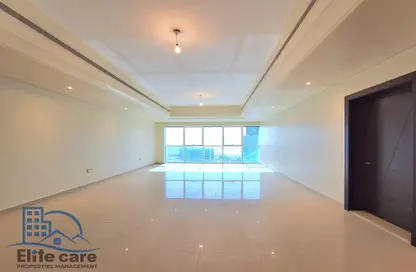 Apartment - 3 Bedrooms - 4 Bathrooms for rent in Sheikha Salama Tower - Khalidiya Street - Al Khalidiya - Abu Dhabi