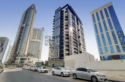 Apartment - 3 Bedrooms - 4 Bathrooms for sale in Vezul Residence - Business Bay - Dubai