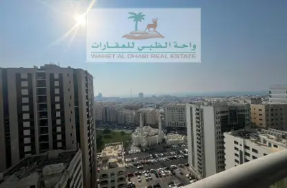 Apartment - 3 Bedrooms - 4 Bathrooms for rent in Blue Tower - Al Majaz 3 - Al Majaz - Sharjah