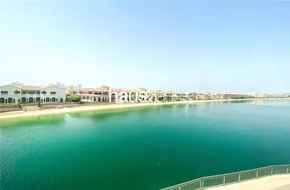 Apartment - 1 Bathroom for rent in Palm Views East - Palm Views - Palm Jumeirah - Dubai