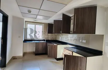 Apartment - 3 Bedrooms - 4 Bathrooms for rent in Tower 34 - Al Reef Downtown - Al Reef - Abu Dhabi