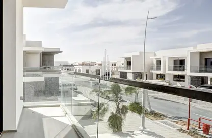 Villa - 3 Bedrooms - 4 Bathrooms for sale in Redwoods - Yas Acres - Yas Island - Abu Dhabi