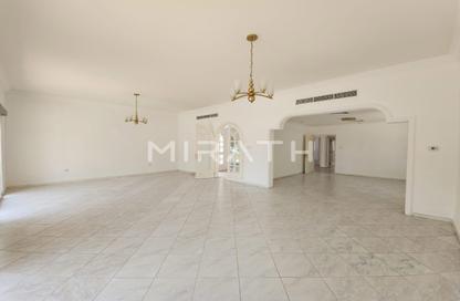 Villa - 5 Bedrooms - 5 Bathrooms for rent in Umm Suqeim 1 Villas - Umm Suqeim 1 - Umm Suqeim - Dubai