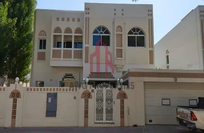 Villa - 5 Bedrooms - 7 Bathrooms for rent in La Mer - Jumeirah - Dubai