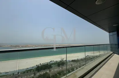 Apartment - 5 Bedrooms - 6 Bathrooms for rent in Wave tower - Corniche Road - Abu Dhabi