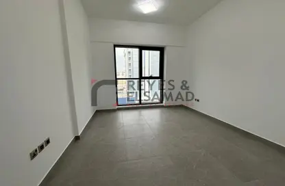 Apartment - 1 Bedroom - 2 Bathrooms for rent in Jumeirah Garden City - Al Satwa - Dubai