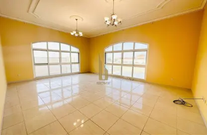 Villa - 5 Bedrooms - 5 Bathrooms for rent in Al Barsha South 1 - Al Barsha South - Al Barsha - Dubai