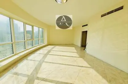 Apartment - 3 Bedrooms - 3 Bathrooms for rent in Sarab Tower - Al Majaz 3 - Al Majaz - Sharjah