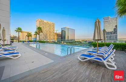 Apartment - 1 Bedroom - 2 Bathrooms for sale in SOL Bay - Business Bay - Dubai