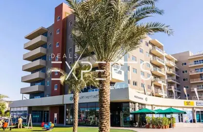 Apartment - 1 Bathroom for sale in Tower 4 - Al Reef Downtown - Al Reef - Abu Dhabi