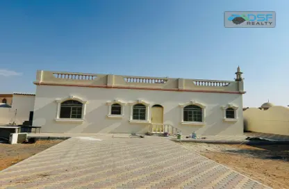 Villa - 4 Bedrooms - 5 Bathrooms for rent in Al Riffa - Ras Al Khaimah