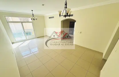 Apartment - 1 Bedroom - 2 Bathrooms for rent in Muwaileh 29 Building - Muwaileh - Sharjah