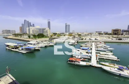 Apartment - 4 Bedrooms - 6 Bathrooms for rent in Bloom Marina - Al Bateen - Abu Dhabi