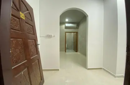 Apartment - 1 Bathroom for rent in Al Nahyan - Abu Dhabi