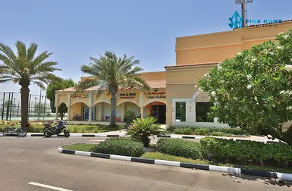 Villa - 4 Bedrooms - 5 Bathrooms for sale in Abu Dhabi Gate City - Abu Dhabi