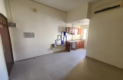 Apartment - Studio - 1 Bathroom for rent in Muweileh Community - Muwaileh Commercial - Sharjah