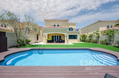 Villa - 4 Bedrooms - 5 Bathrooms for rent in Legacy - Jumeirah Park - Dubai