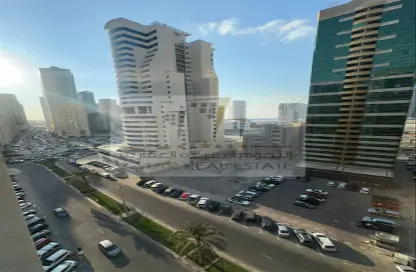 Apartment - 3 Bedrooms - 4 Bathrooms for sale in Al Khan - Sharjah