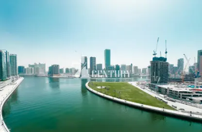 شقة - 3 غرف نوم - 3 حمامات للايجار في حافة الخليج - الخليج التجاري - دبي