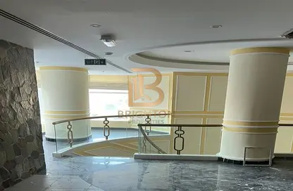 Show Room - Studio for rent in Corniche Road - Abu Dhabi