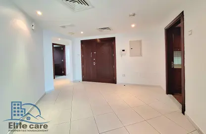 شقة - 3 غرف نوم - 5 حمامات للايجار في برج بالغيلم - شارع الكورنيش - أبوظبي