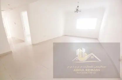 Apartment - 2 Bedrooms - 2 Bathrooms for rent in Al Khan - Sharjah