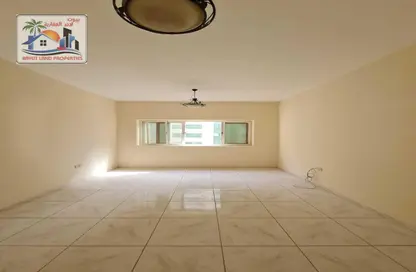 Apartment - 1 Bedroom - 2 Bathrooms for rent in Al Taawoon Tower 1 - Al Taawoon Towers - Al Khan - Sharjah