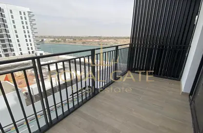 Apartment - 1 Bathroom for sale in Waters Edge - Yas Island - Abu Dhabi