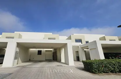 Townhouse - 3 Bedrooms - 3 Bathrooms for rent in Noor Townhouses - Town Square - Dubai