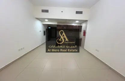 Apartment - 1 Bathroom for rent in Jasmine Towers - Garden City - Ajman