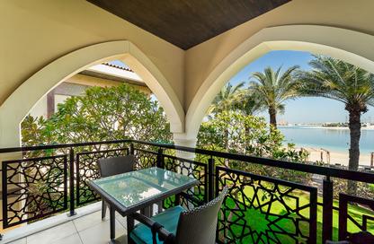 Villa - 5 Bedrooms - 7 Bathrooms for sale in Jumeirah Zabeel Saray - The Crescent - Palm Jumeirah - Dubai